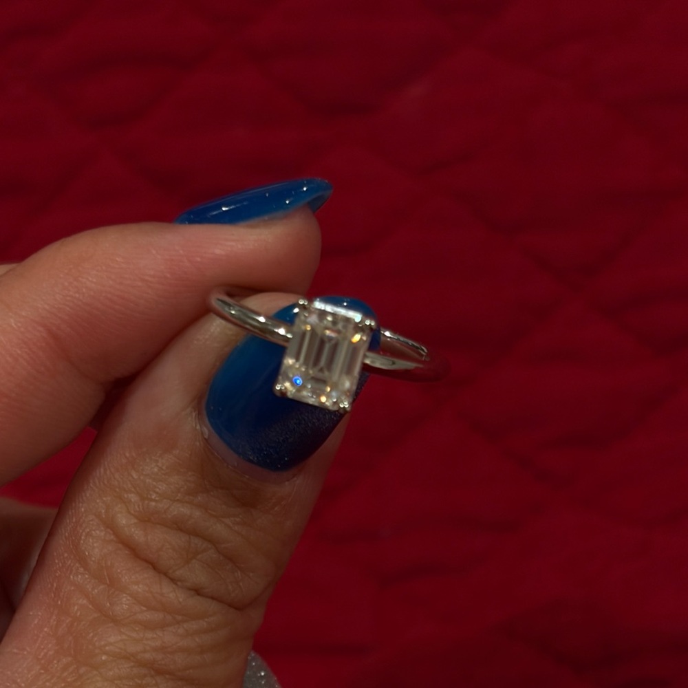 1CT moissanite ring - Picture 3 of 5